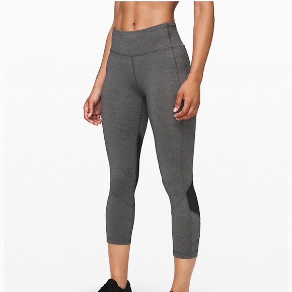 Lululemon crops - Picture 1 of 6